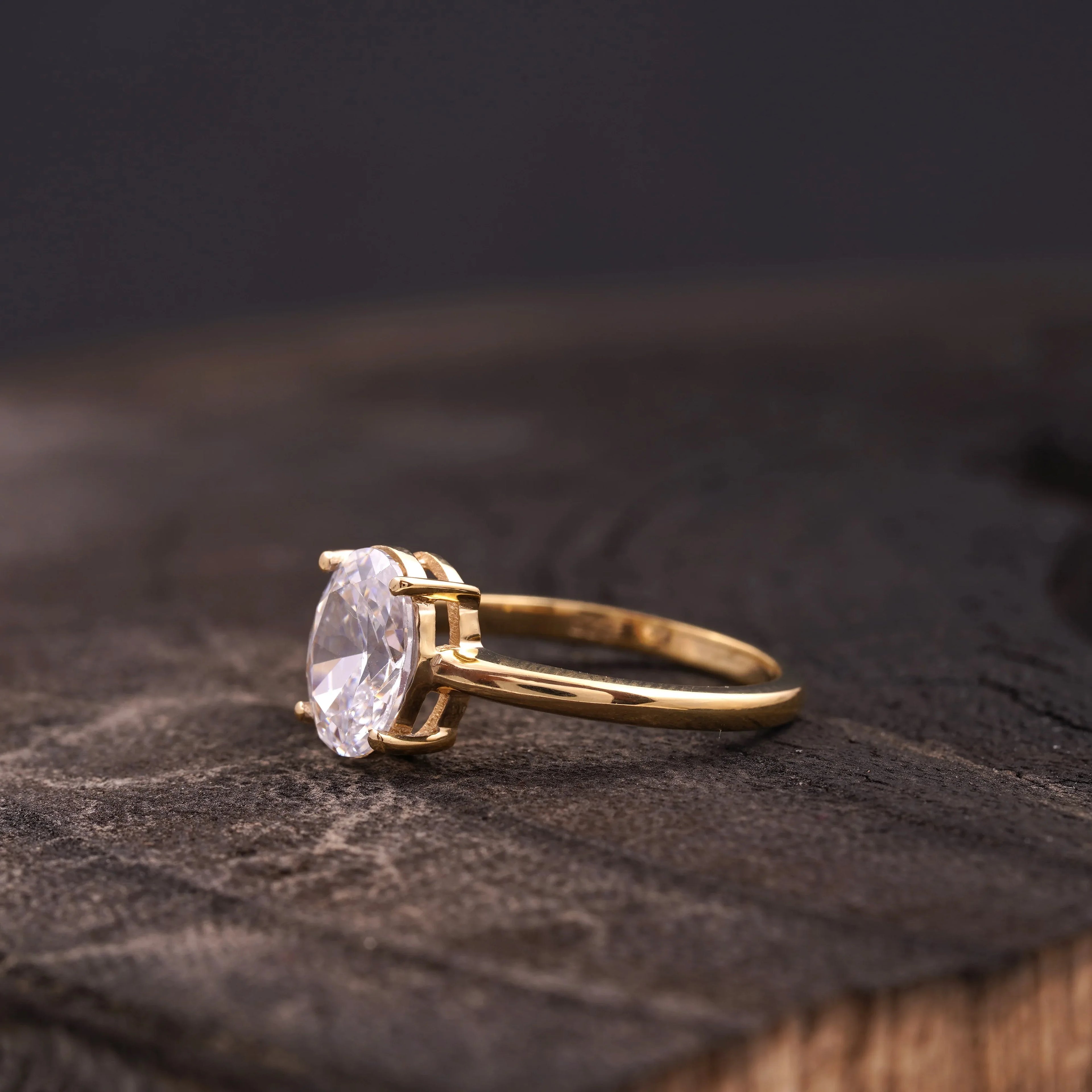 Oval Moissanite Engagement Rings - MinimalistJewels