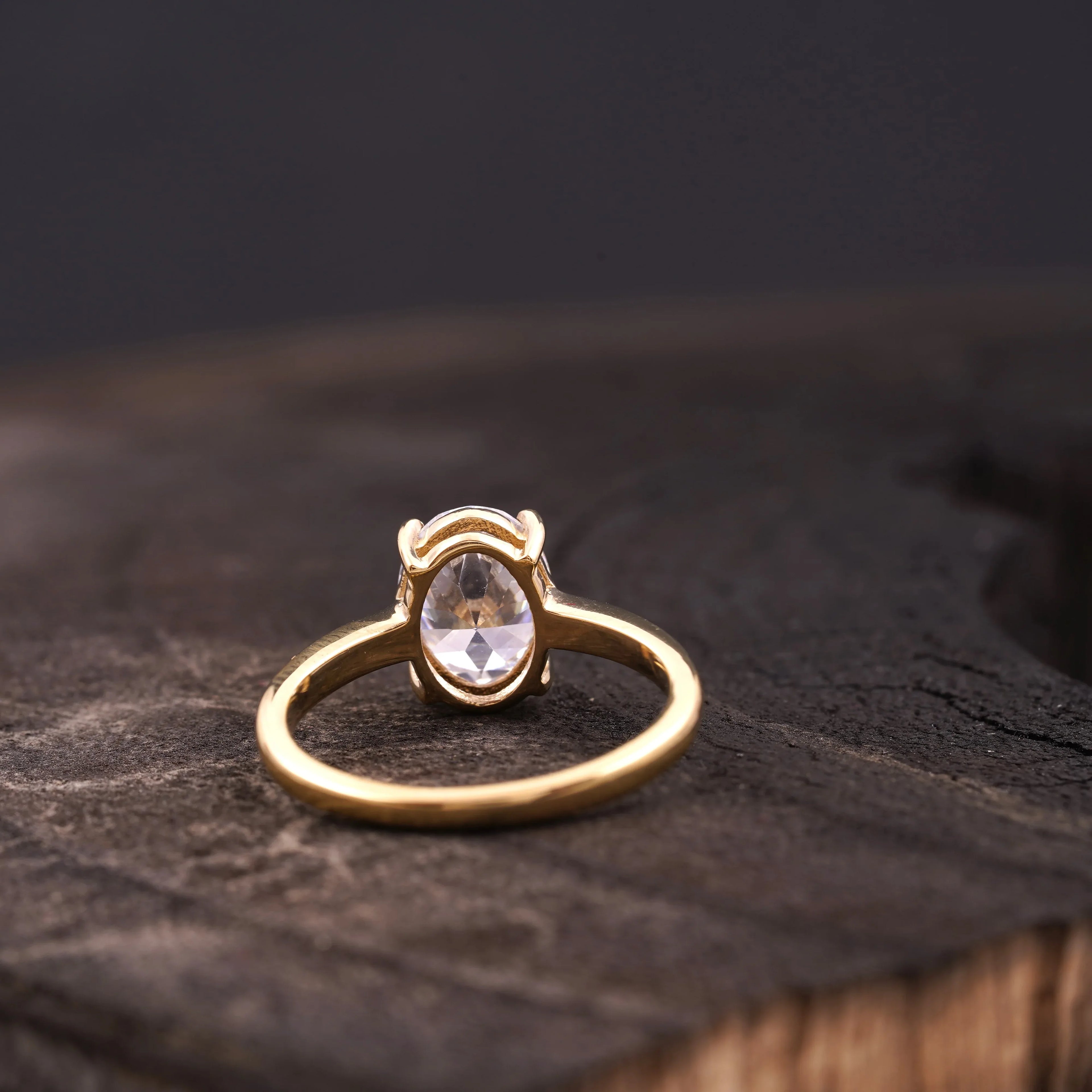 Oval Moissanite Engagement Rings - MinimalistJewels