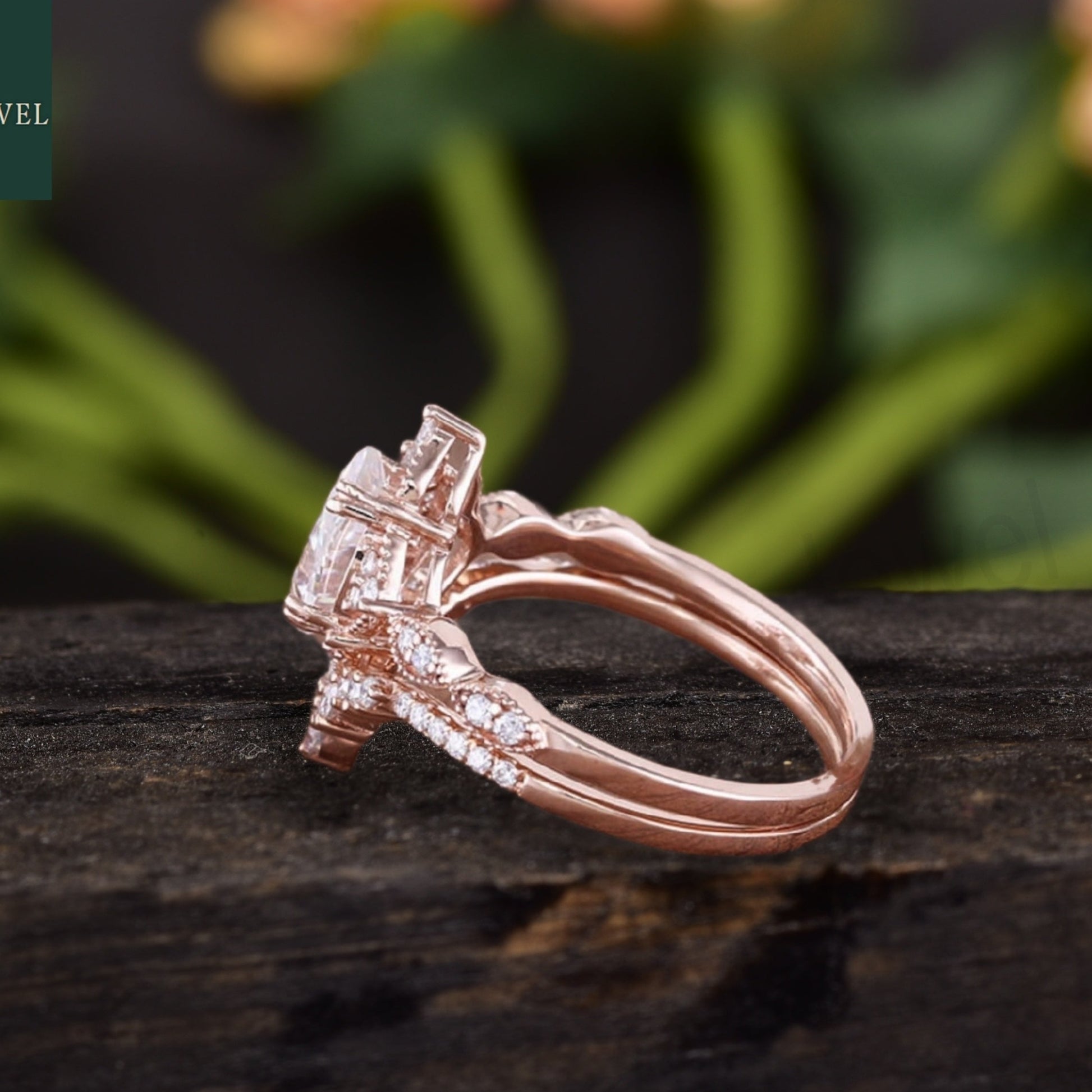 Pear Moissanite Bridal Engagement Ring Set