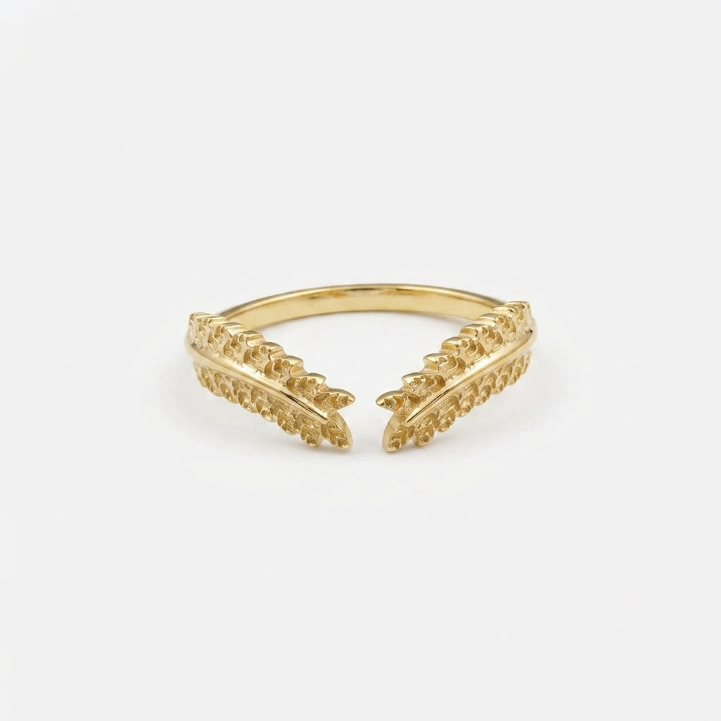 Vintage Leaf Open Gold Wedding Band