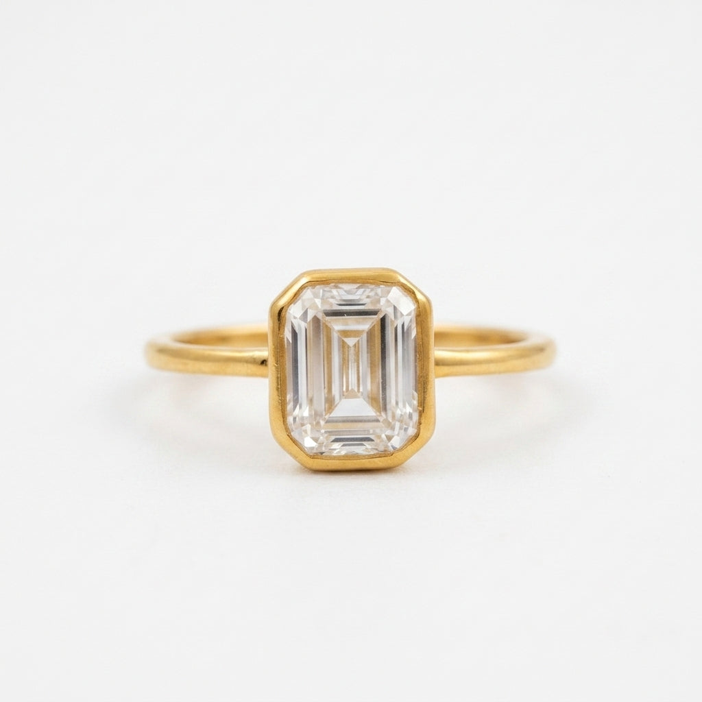 Emerald 1.5Ct Bezel Moissanite Gold Engagement Ring
