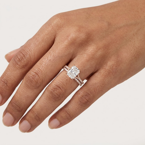 2.5CT Radiant Cut Moissanite Engagement Ring Set With Model Finger