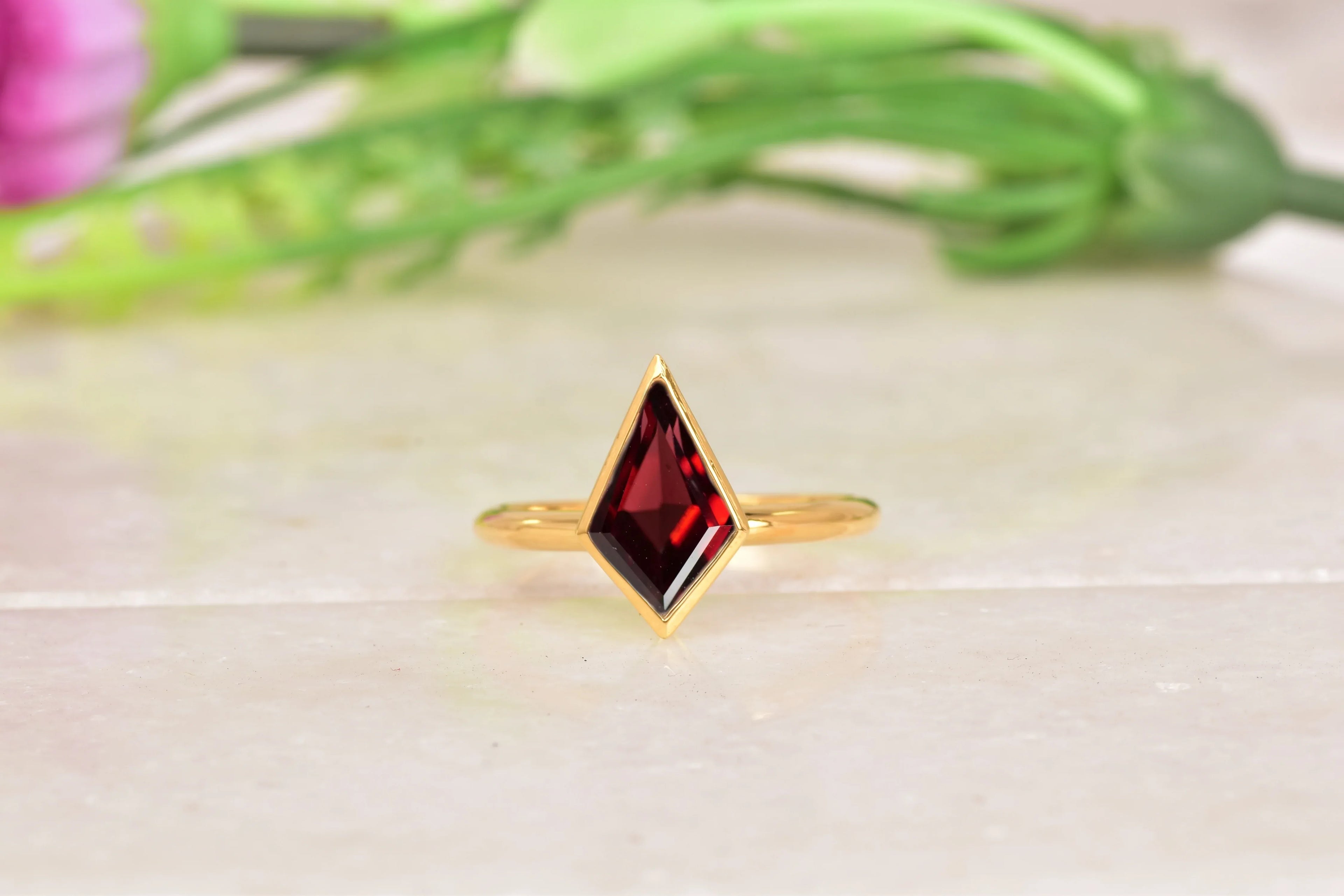Kite Shaped Red Garnet Ring - MinimalistJewels