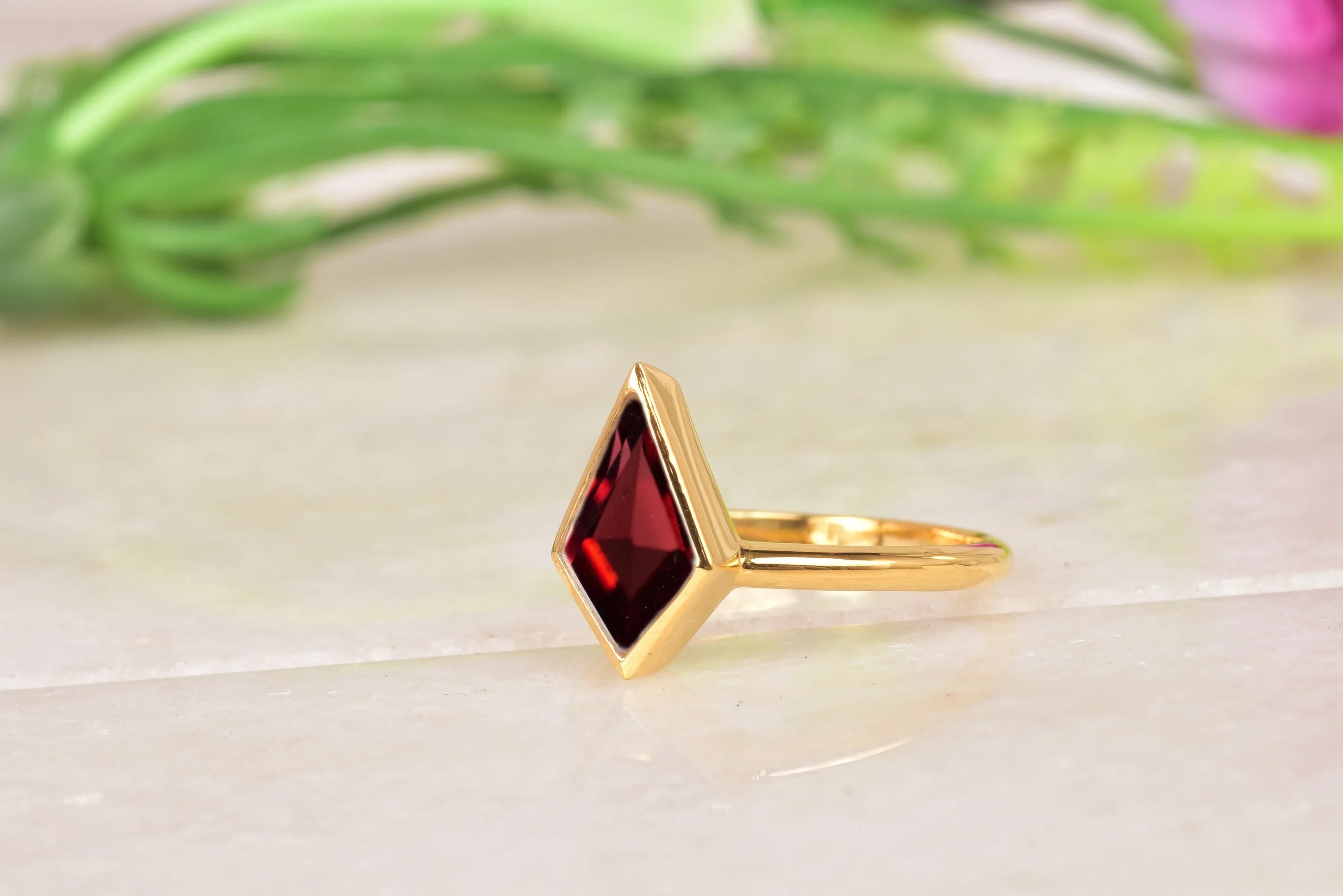 Kite Shaped Red Garnet Ring - MinimalistJewels