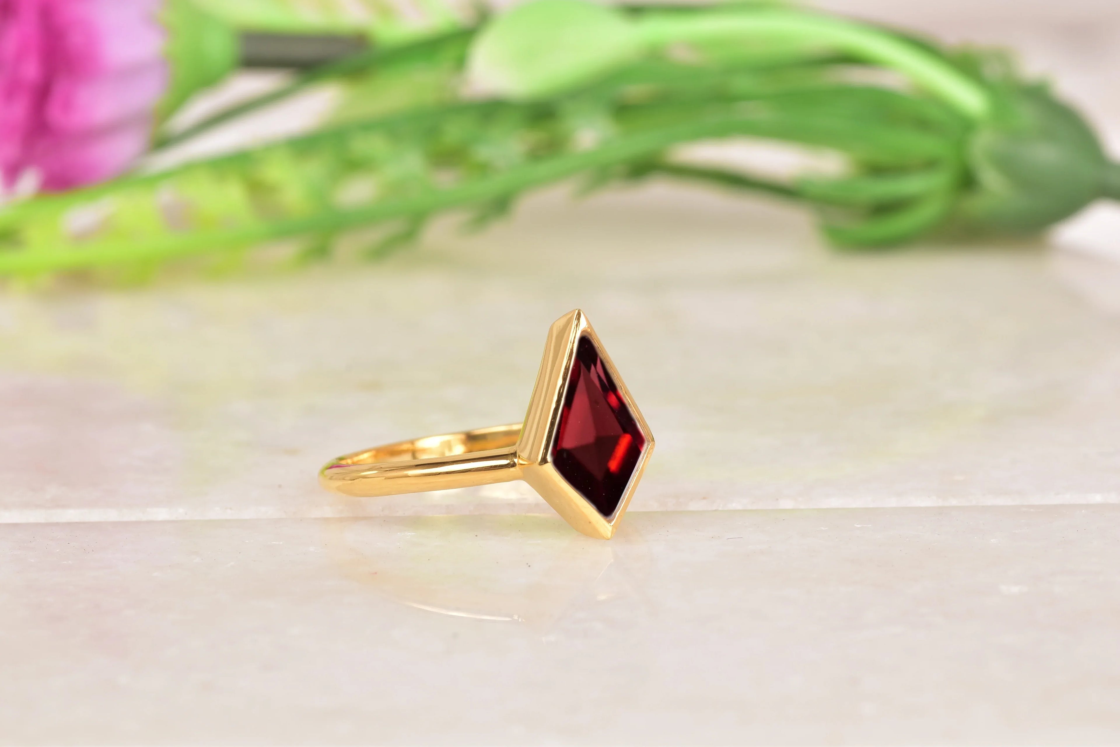 Kite Shaped Red Garnet Ring - MinimalistJewels