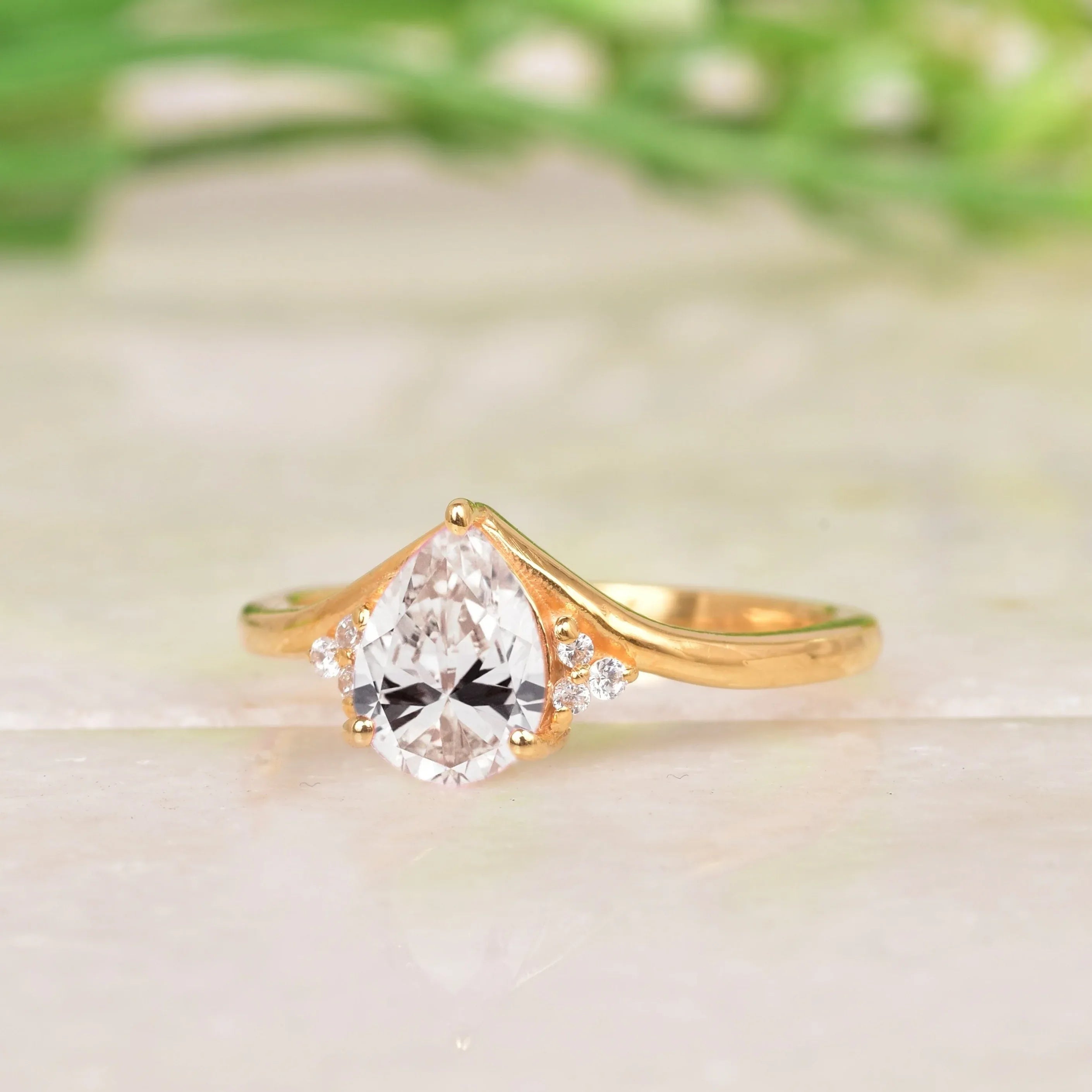 Moissanite Engagement Ring - MinimalistJewels