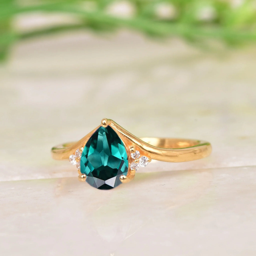 Green Emerald & Diamond Engagement Ring - MinimalistJewels